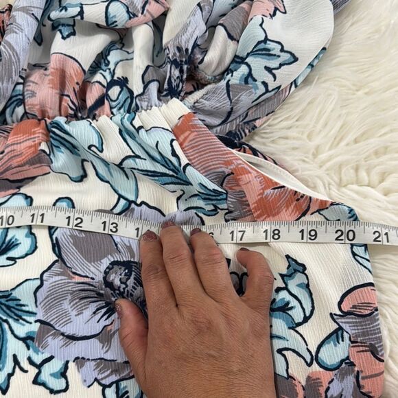 EVERLY Floral Off-Shoulder Dress Size L - Picture 4 of 9